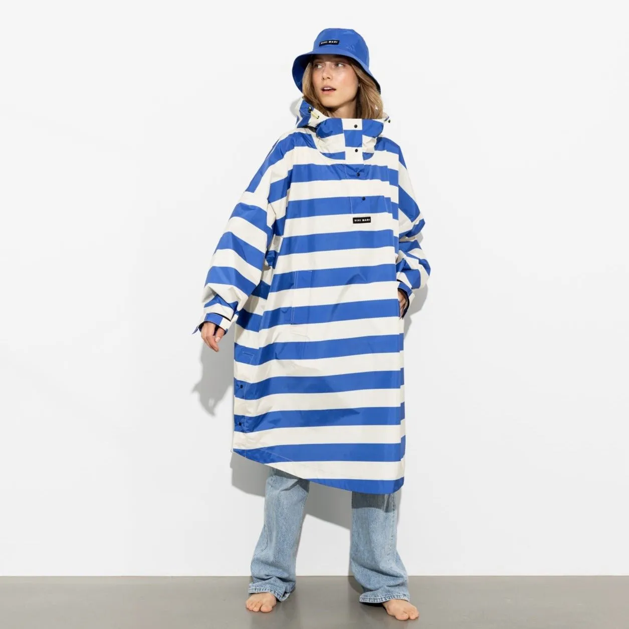 Raincoat bold stripes - blue/sand